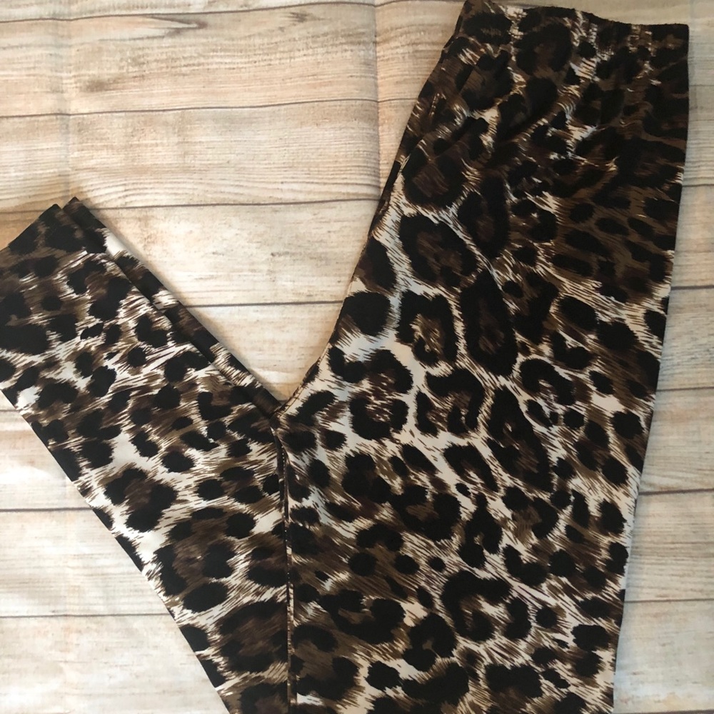 Agnes and Dora leopard print leggings